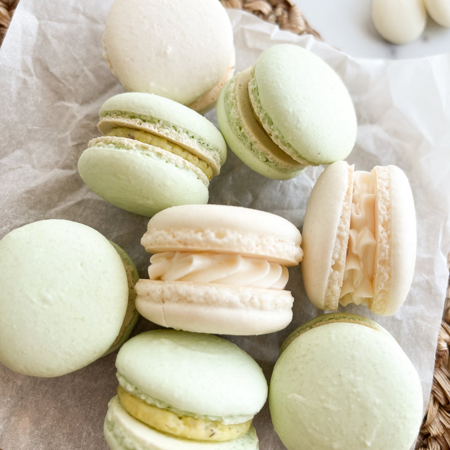 Mini Vanilla Macarons 18pk